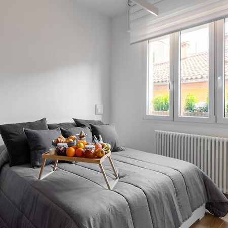 La Dimora Degli Asinelli Apartment โบโลญญา ภายนอก รูปภาพ