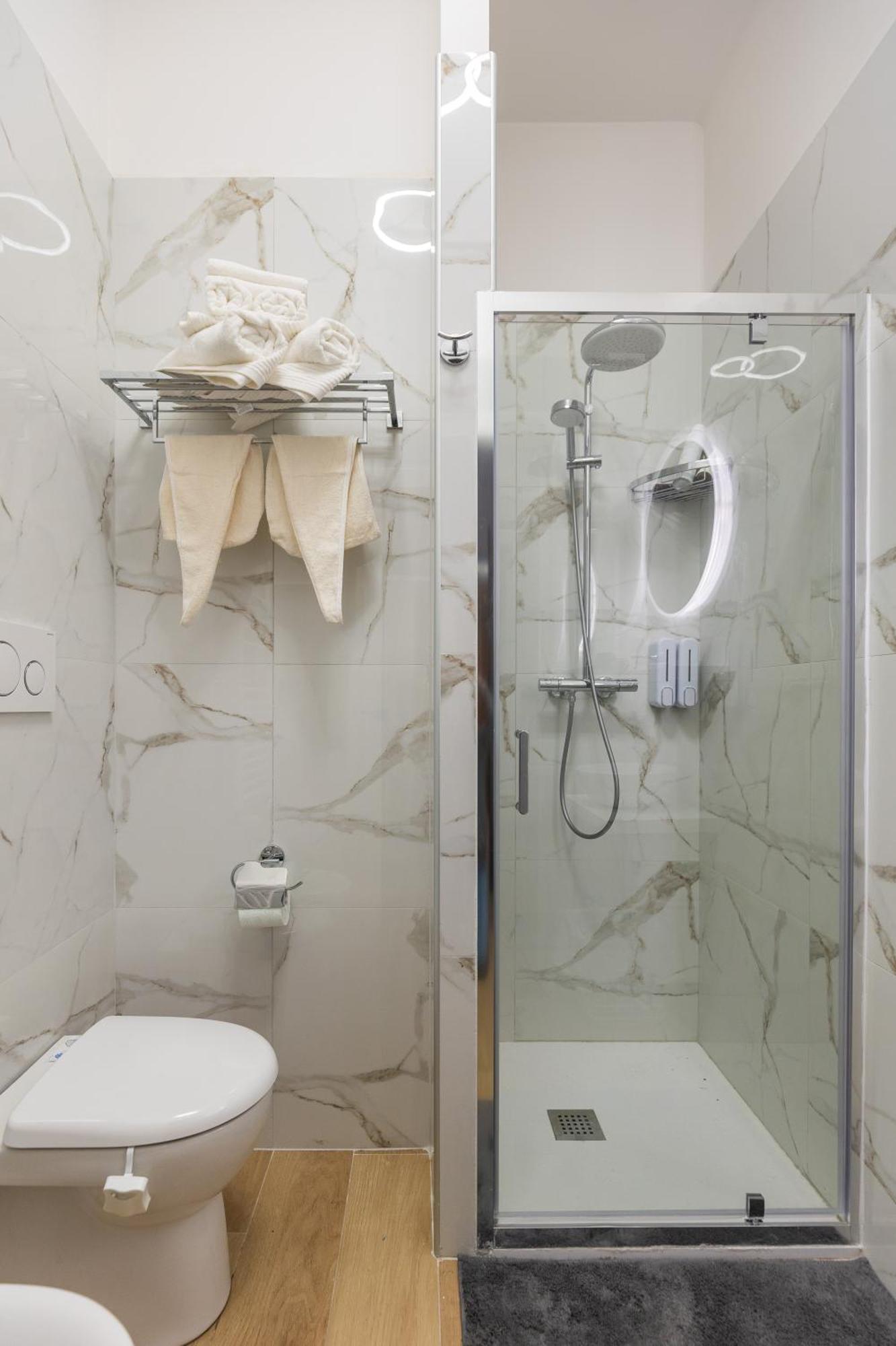 La Dimora Degli Asinelli Apartment โบโลญญา ภายนอก รูปภาพ